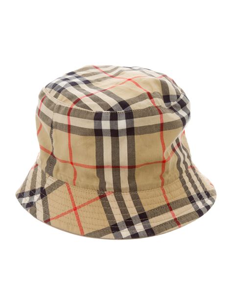 reversible burberry bucket hat.